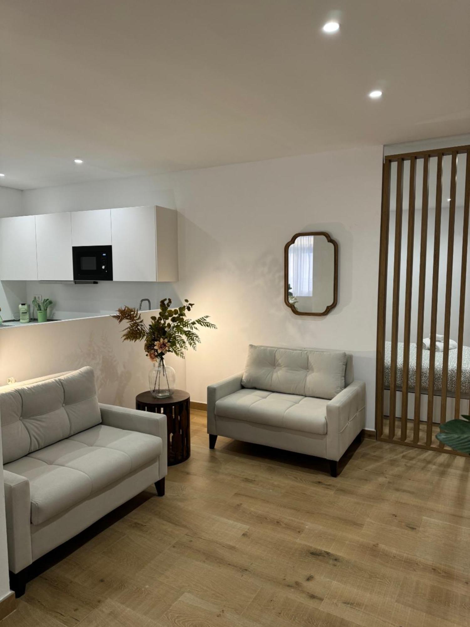 Alderete Suites Málaga Exterior foto